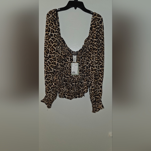 H&M Tops - H&M Plus Size Brown Leopard Print Blouse